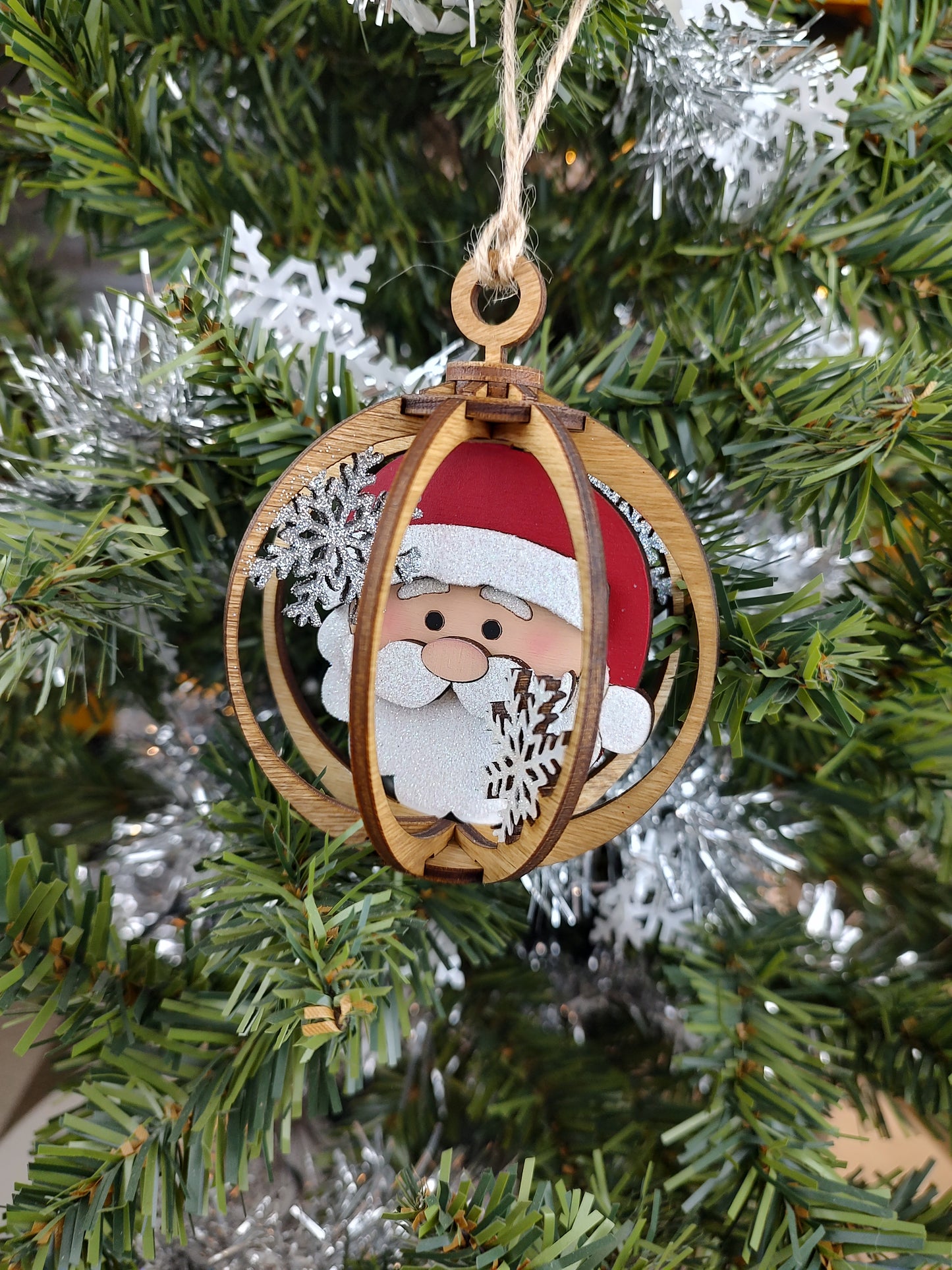 Santa Claus snow globe ornament